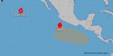 Huracán Simon se fortalece; alertan por lluvias intensas y vientos en la costa de Michoacán